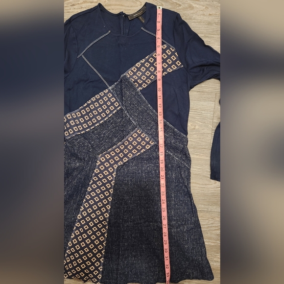 Dress - Picture 4 of 5